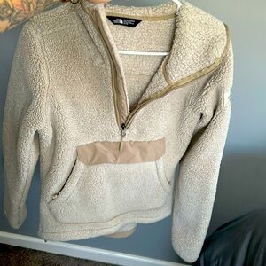 North Face Women’s Teddy Pullover